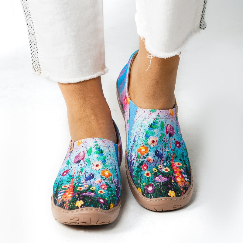 Yiume Women's Art Floral Slip-On Casual Canvas Sneakers Twilight Blue Hibiscus Bloom Oil Painting Painted