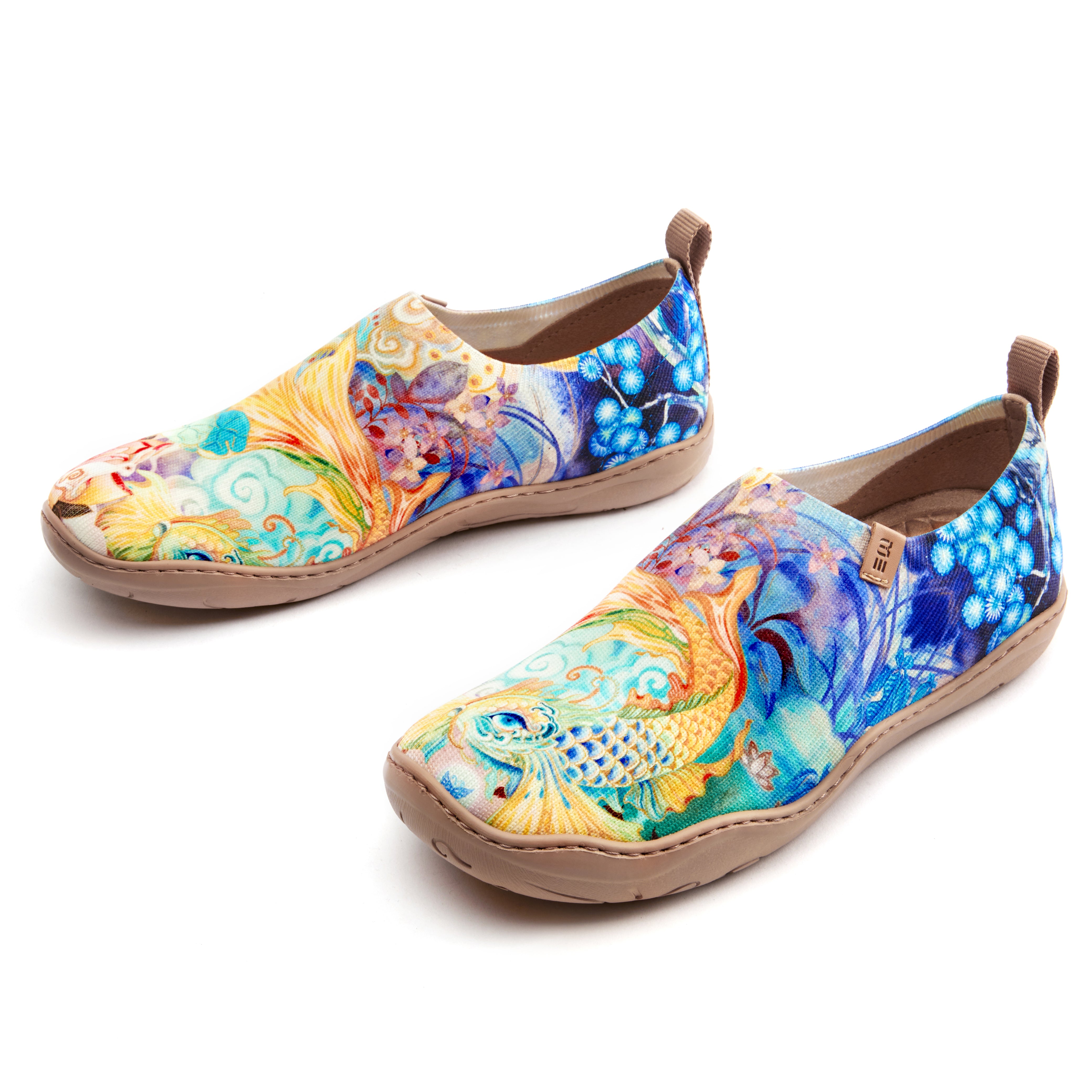 Cloud-Drifting Koi Women's Slip-On Shoes, 100% Polyester Textured Yarn, Painted Canvas Sneakers